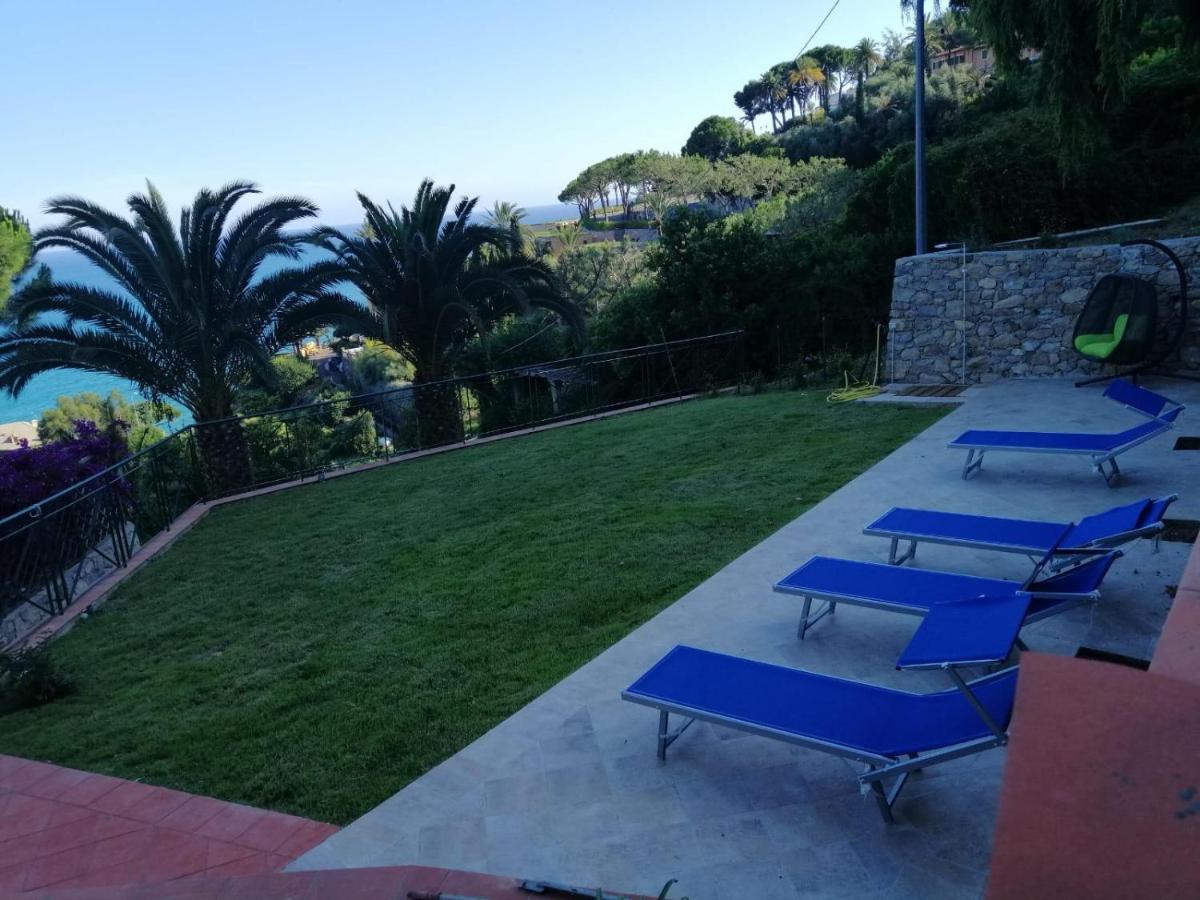 Vila Agriturismo Un Mare Di Fiori Ventimiglia Exteriér fotografie