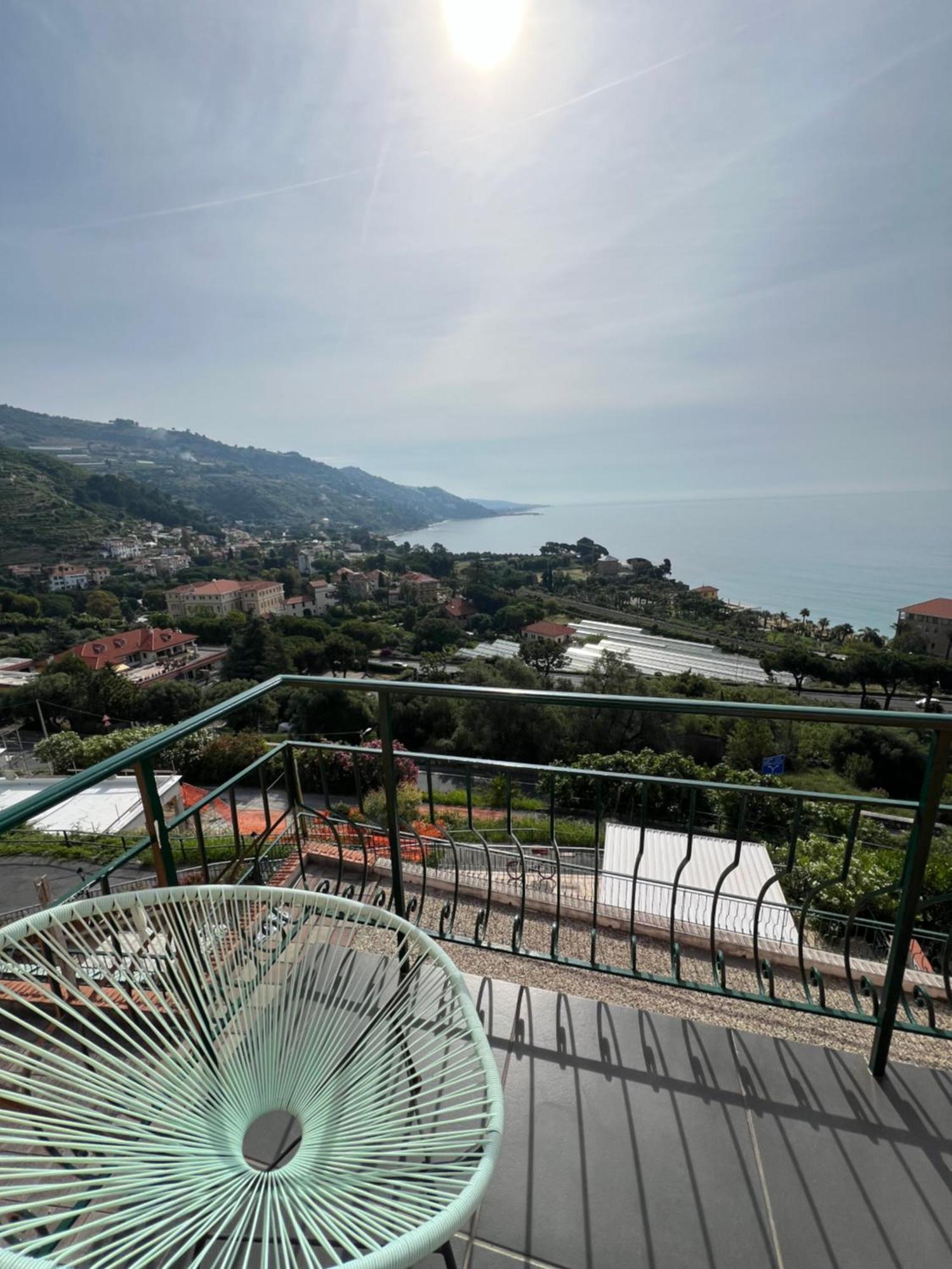 Vila Agriturismo Un Mare Di Fiori Ventimiglia Exteriér fotografie