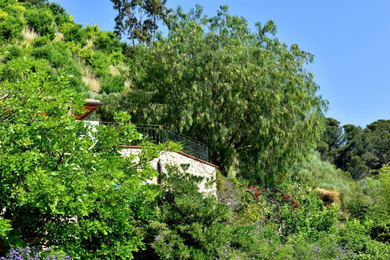 Vila Agriturismo Un Mare Di Fiori Ventimiglia Exteriér fotografie