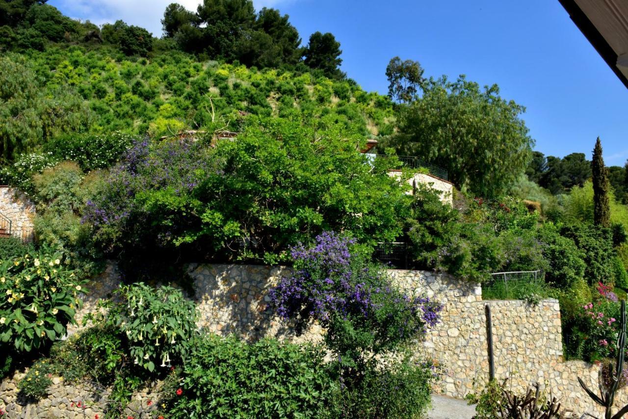 Vila Agriturismo Un Mare Di Fiori Ventimiglia Exteriér fotografie